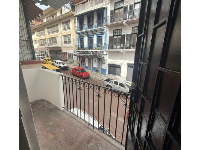 LOCAL COMERCIAL / CASCO ANTIGUO / 50M / 2 NIVELES / REMODELADO