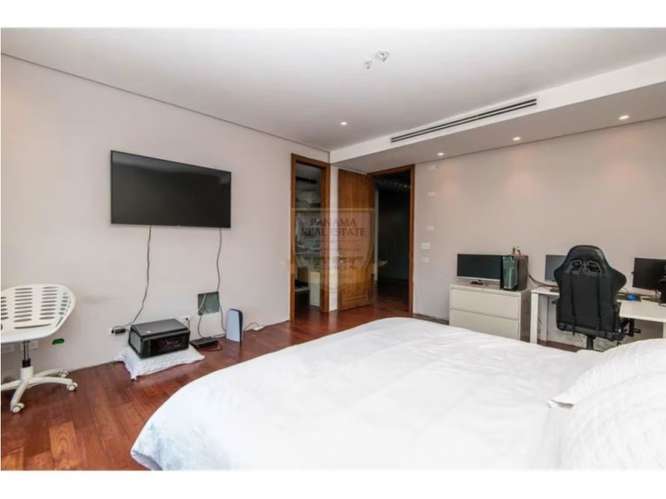 OPORTUNIDAD! REMODELADO - 583 MTS - 4 HABITACIONES - $1,700,000 DL - Imagen 3