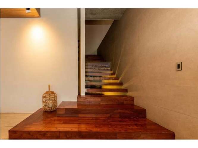 OPORTUNIDAD! REMODELADO - 583 MTS - 4 HABITACIONES - $1,700,000 DL - Imagen 13