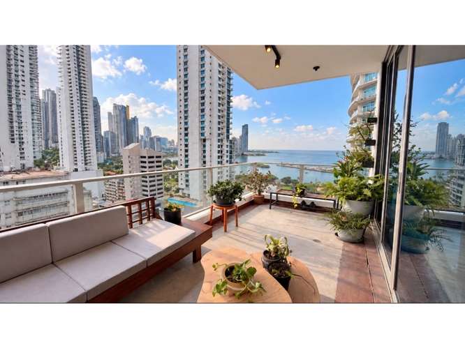 VENTA DE APARTAMENTO A PASOS DE AV BALBOA, BELLA VISTA (MC) - Imagen 1