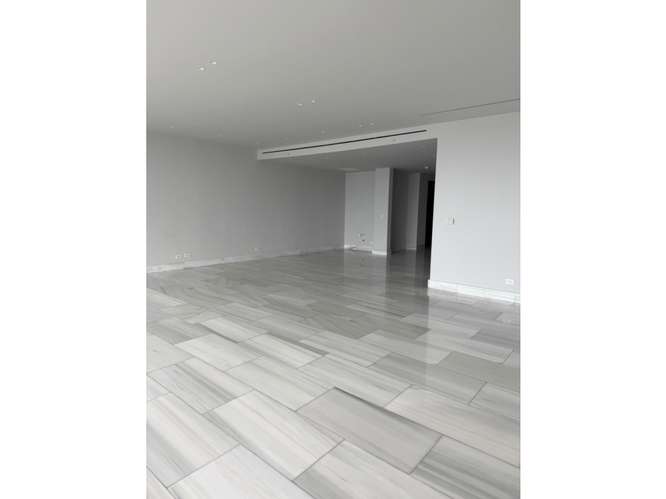 Espectacular Apartamento de 329 m² en The Towers LINEA Blanca - Imagen 2