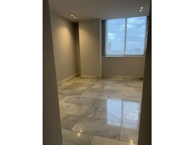 Espectacular Apartamento de 329 m² en The Towers LINEA Blanca - Imagen 11
