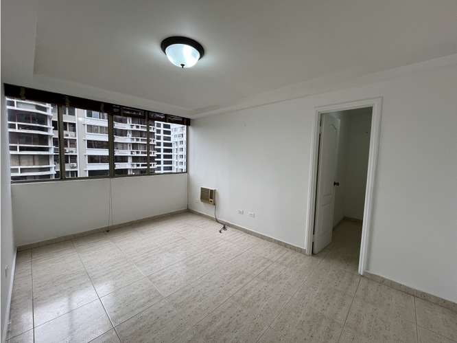 Apartamento en Calle Uruguay, a pasos de Av. Balboa | $265,000 - Imagen 9