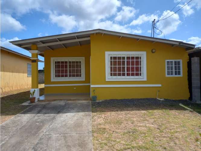 casa en venta / Praderas de san lorenzo (ke)