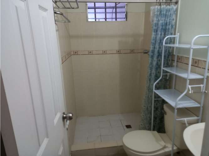 casa en venta / Praderas de san lorenzo (ke)