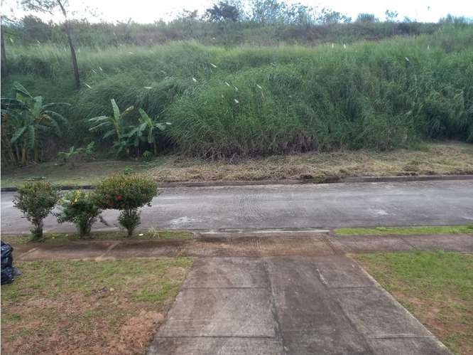 casa en venta / Praderas de san lorenzo (ke)