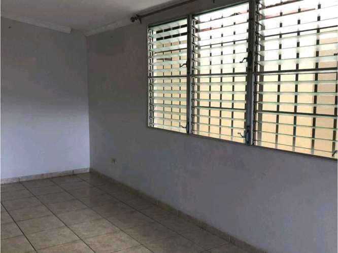 EN VENTA CASA BRISAS DEL GOLF