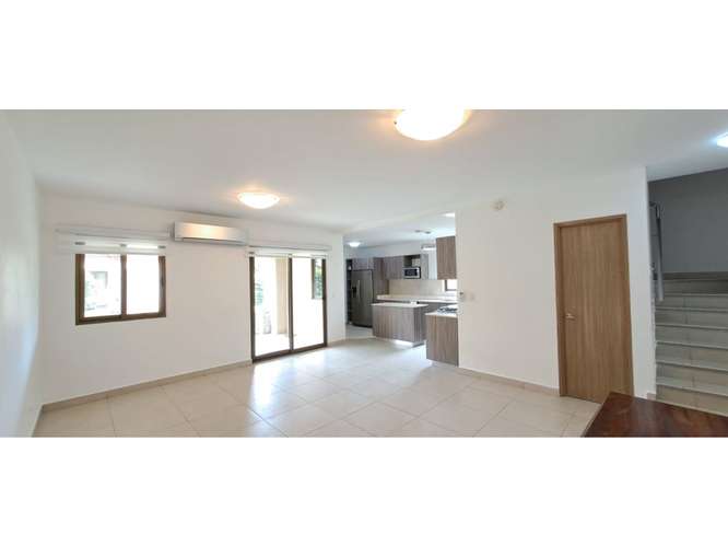 Casa en ESQUINA!! en Woodlands de 3 recámaras - Panamá Pacifico