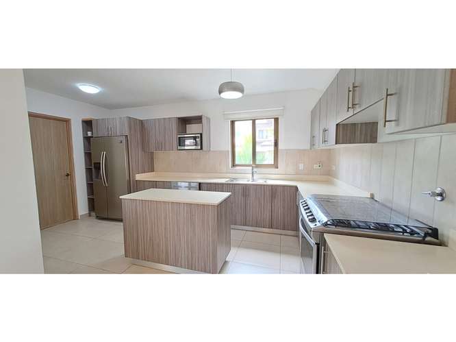 Casa en ESQUINA!! en Woodlands de 3 recámaras - Panamá Pacifico
