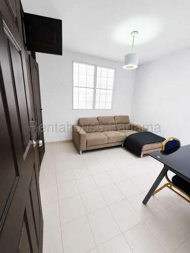 Venta de Casa con Línea blanca en Villa las Praderas Arraijan| 180.42 m², 26GP8901