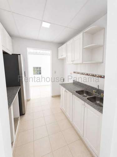 Venta de Casa con Línea blanca en Villa las Praderas Arraijan| 180.42 m², 26GP8901