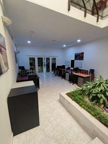 Venta de Casa con Línea blanca en Los Angeles| 441 m², 26GP4765 - Imagen 2