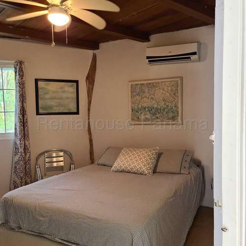 Venta de Casa Dúplex de Playa Amoblada Frente al Mar en Saboga Casa de Playa 1559.55 m², 27GP1928