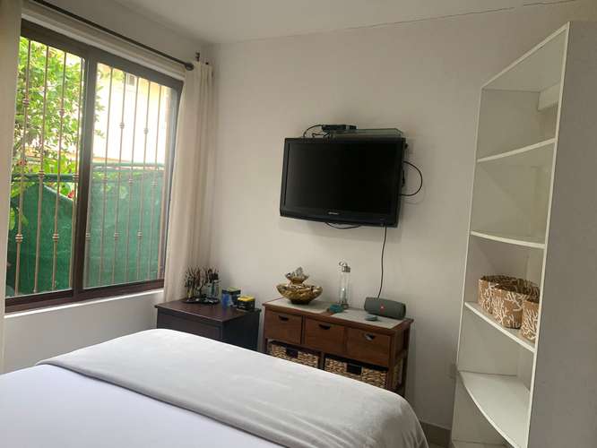 ALQUILO APARTAMENTO EN PLANTA BAJA CON TERRAZA Y JARDIN-INCLUYE SERVICIOS