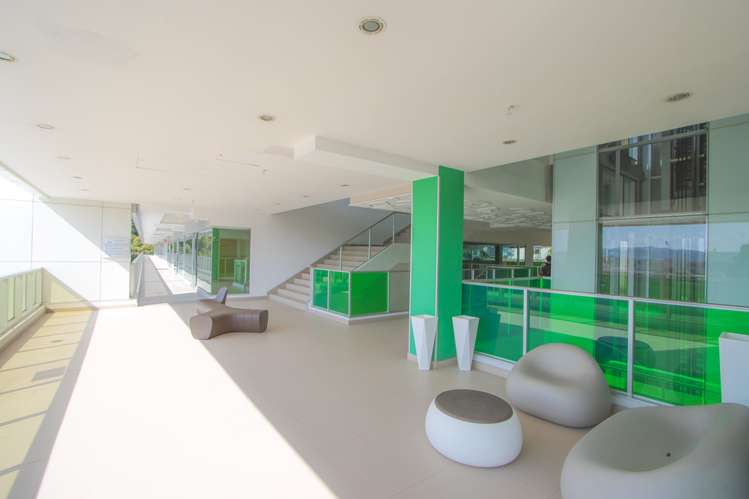 ALQUILO LOCAL COMERCIAL PARA DEPOSITO-CENTRO COMERCIAL TERRAZAS DE ALBROOK