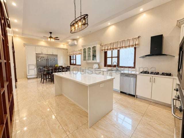 Alquiler de casa en Las Begonias, Costa del Este *  - Imagen 2