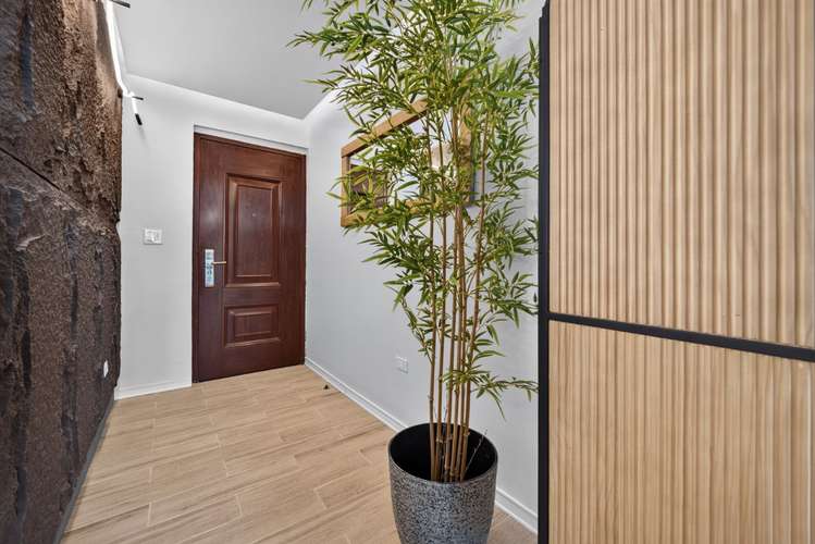 Incredible Remodeled Turnkey Apartment for Sale in El Cangrejo - Imagen 10