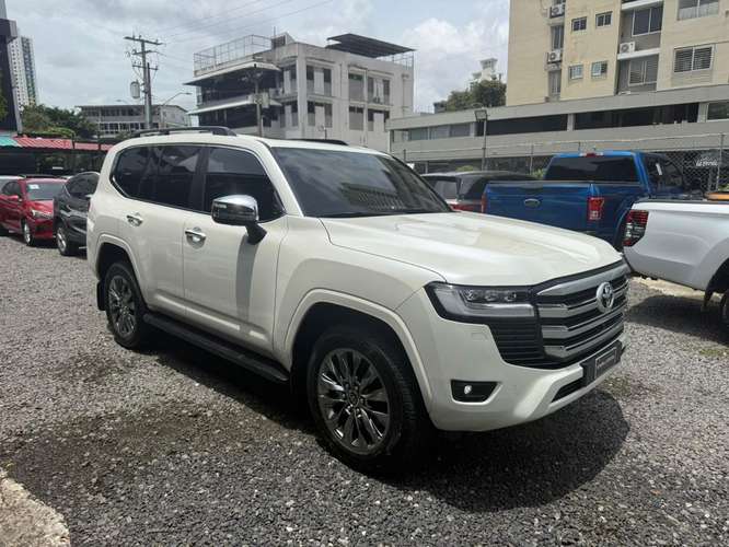 toyota land cruiser 2024