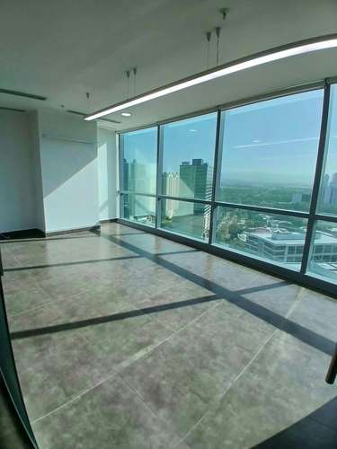 Alquiler Oficina FINANCIAL PARK Costa del Este - 104m² Piso Alto - Imagen 3