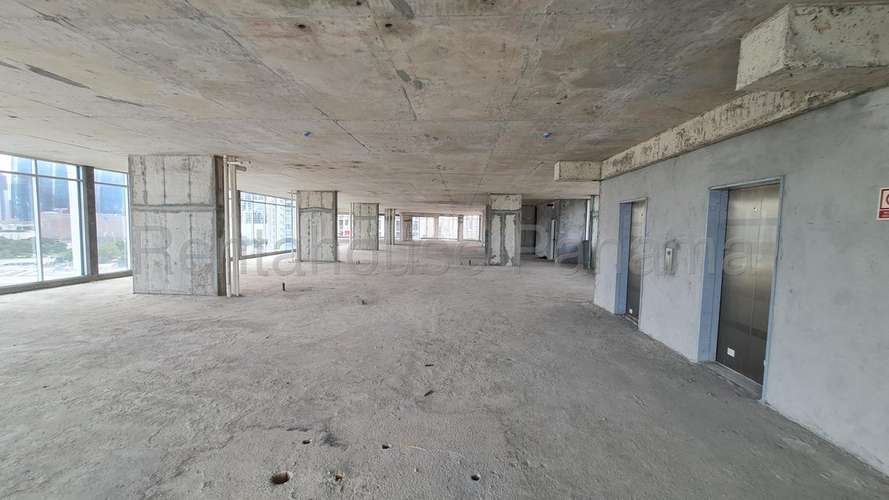 I6588GRR Alquiler de Oficina Comercial en Obarrio 