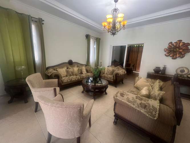 Casa en Venta en Altos del Country | 348 m² | 3 Recámaras | Terraza | Piscina | $475,000 - Imagen 4