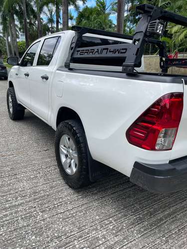 Vendo Toyota Hilux 2023 4x4 