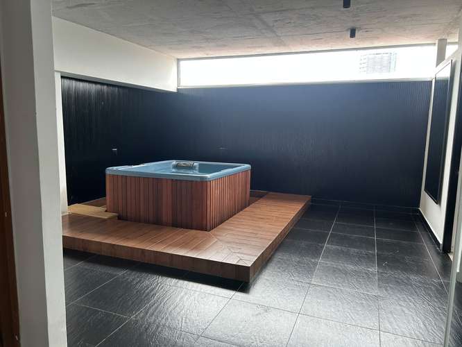 Apartamento amoblado en alquiler  – Frente al Mar - Imagen 2