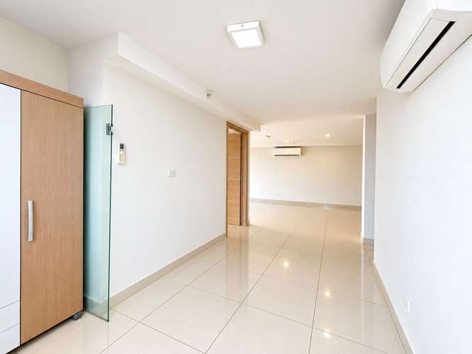 VENTA en PH Torres de Castilla, VIA ESPAÑA 84 M2 / 2 recámaras + den - Imagen 4