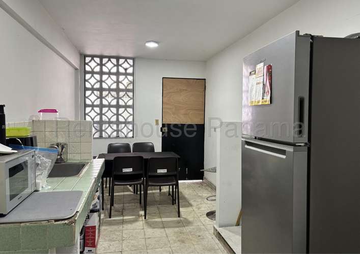 Venta de Casa Comercial en Parque Lefevre NS - Imagen 2