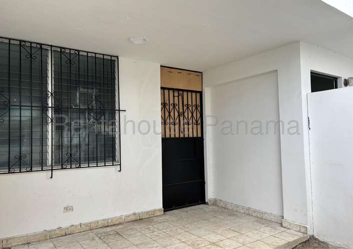 Venta de Casa Comercial en Parque Lefevre NS - Imagen 8