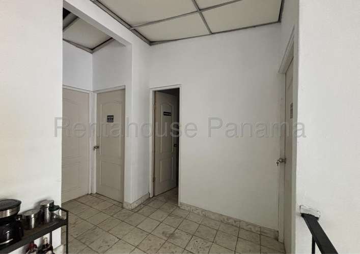 Venta de Casa Comercial en Parque Lefevre NS - Imagen 15