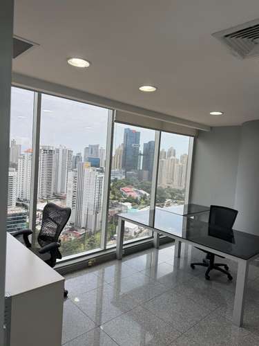 ALQUILO OFICINA EJECUTIVA AMOBLADA DE 188 M² EN F&F TOWER, CALLE 50 | VISTA AL MAR, BALCÓN Y 3 ESTACIONAMIENTOS