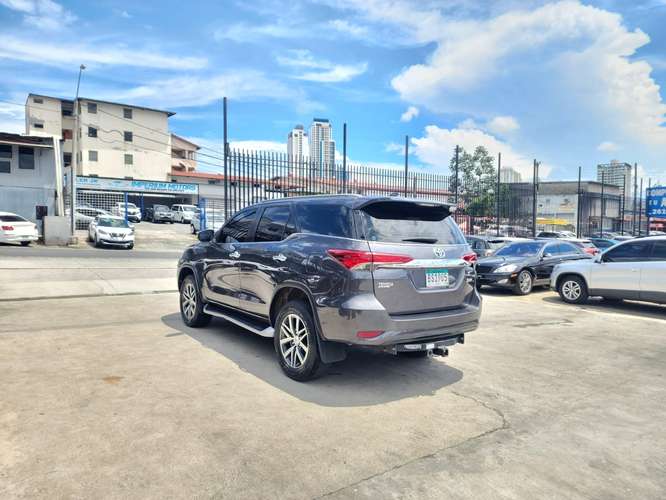 Toyota Fortuner 2020 - Imagen 5