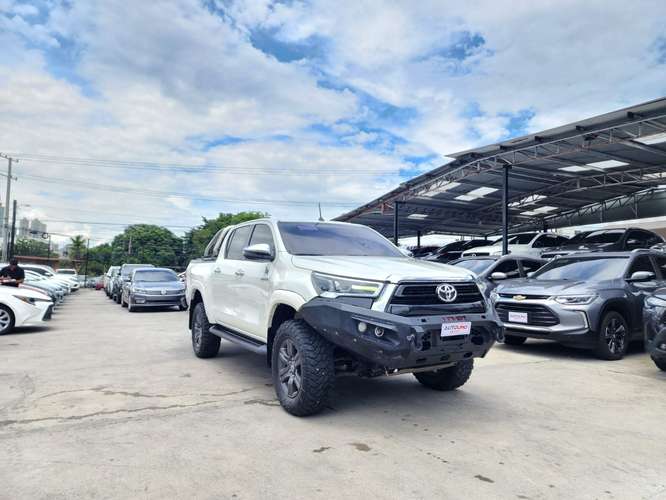 Toyota Hilux 2021 - Imagen 2