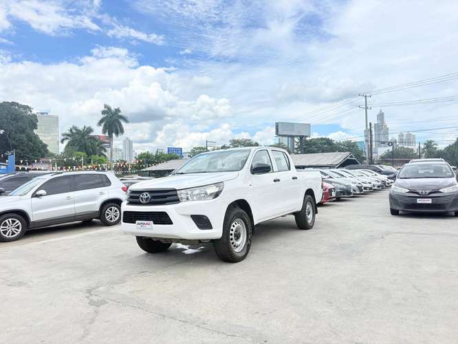 Toyota Hilux 2016