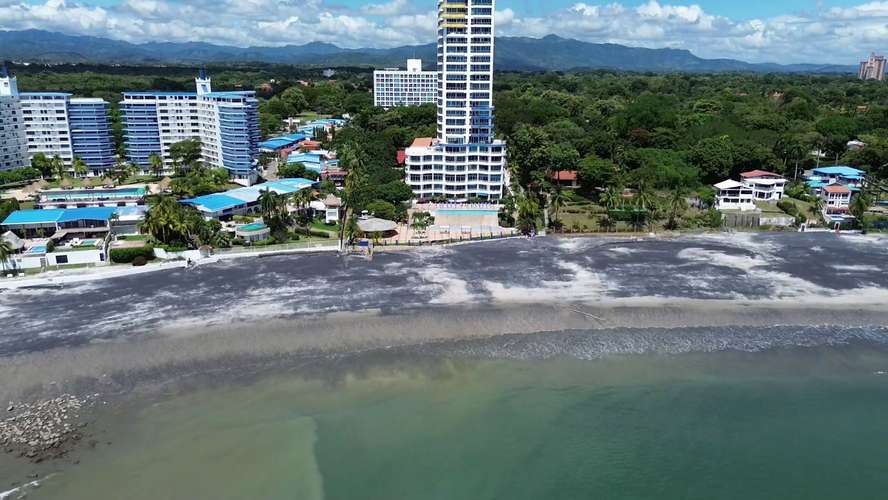 Apartamento Frente al Mar en Coronado Bay: Dos Estudios Convertidos en un Hogar con Vista al Pacífico