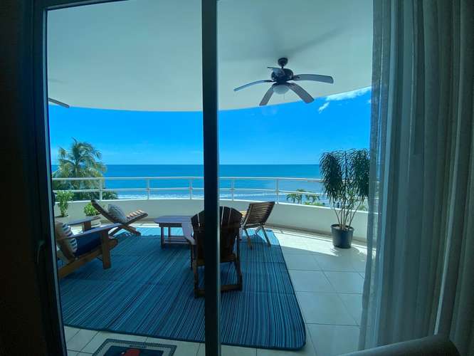 Apartamento Frente al Mar en Coronado Bay: Dos Estudios Convertidos en un Hogar con Vista al Pacífico - Imagen 6