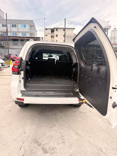 Toyota Land Cruiser Prado 2019 TXL - Imagen 6