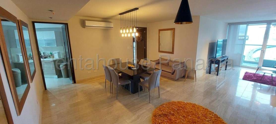 Alquiler de Apartamento en Costa del Este 27-2581CUR