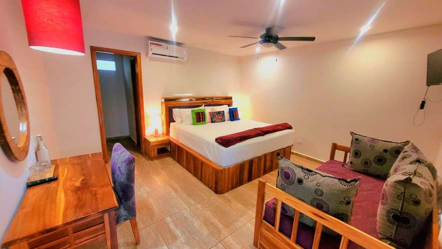 Venta hotel ecológico en Cerro Azul - Imagen 14