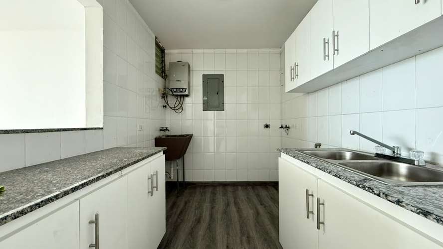 APARTAMENTO RECIEN REMODELADO - 2 REC - Piscina y Gimnasio  - Imagen 3