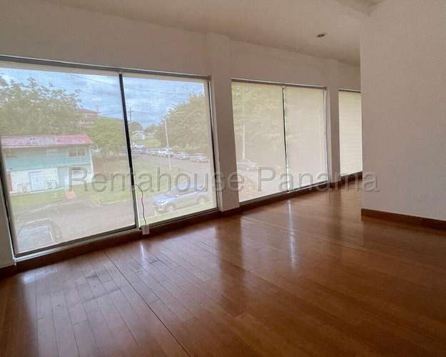 Casa Comercial en Alquiler Clayton 27LRL3303 - Imagen 4