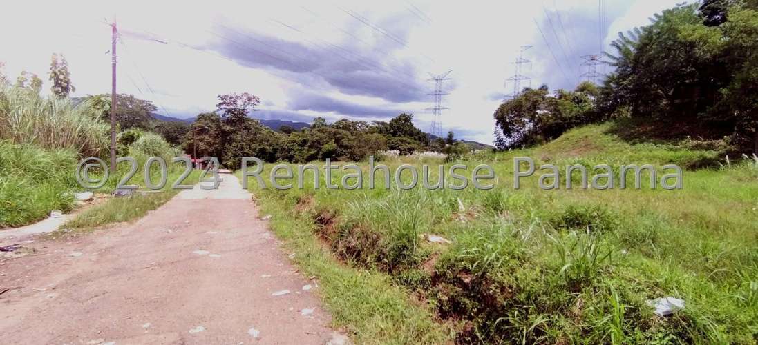 Venta de Terreno en Pedregal – Villalobos