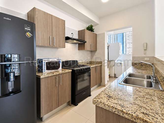 Alquilo Apartamento en Pueblo Nuevo LC27-3290
