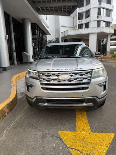 se vende ford explorer 2018
