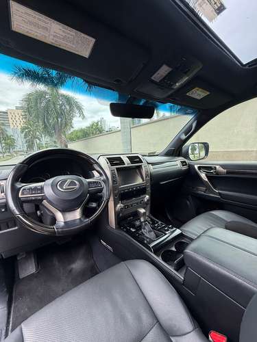 Lexus GX460