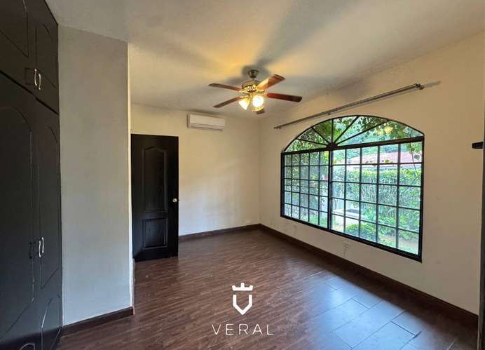 Alquiler de Casa con piscina + terraza + BBQ - Albrook, Panamá (MM)
