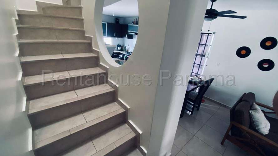 Alquiler de Casa en Vista Alegre 26-5000MJC