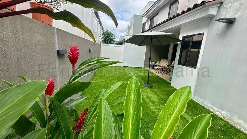 Alquiler de Casa en Brisas del Golf 27*cdy3312