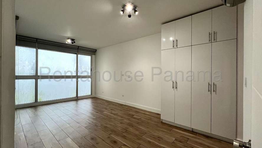 Se Alquila Apartamento en Punta Pacifica MDV27-3308